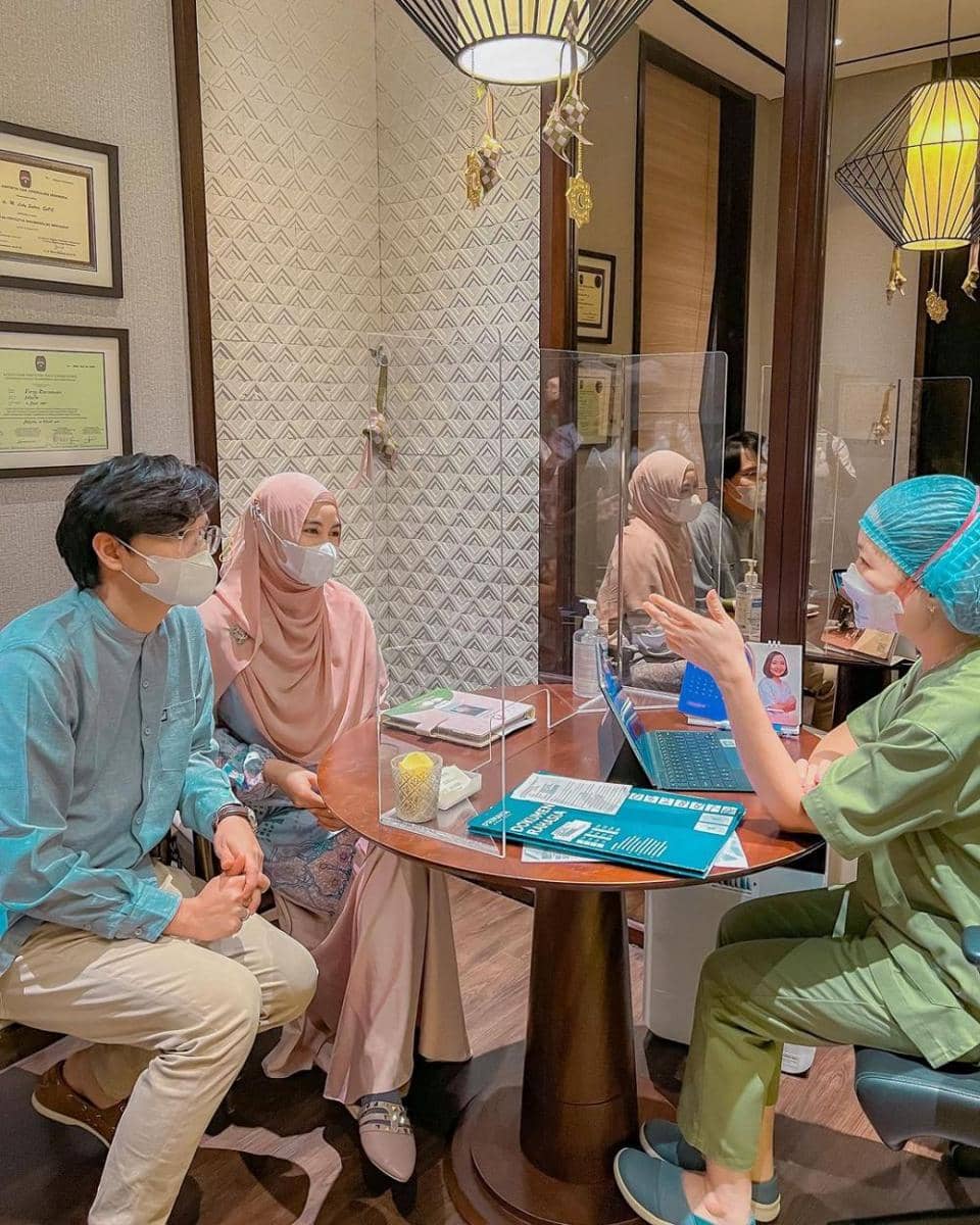 potret Bahagia Anisa Rahma dan suami umumkan hamil anak pertama (instagram.com/anisarahma_12)