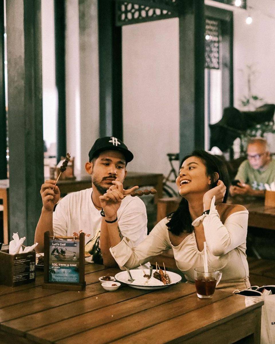 Awkarin dan Ariel Nayaka (instagram.com/awkarin)