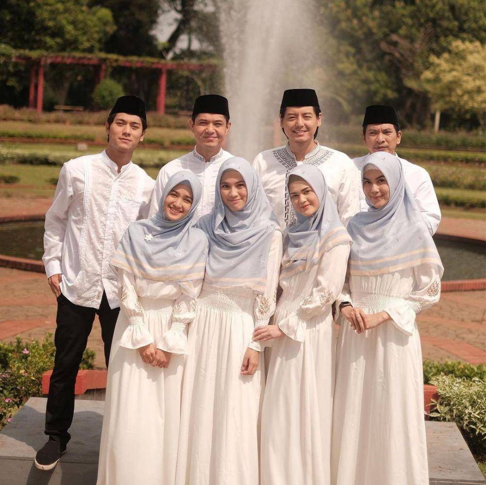 potret religius Rizky Billar (instagram.com/rizkybillar)