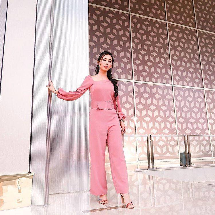 OOTD kondangan ala Abel Cantika (instagram.com/abellyc)
