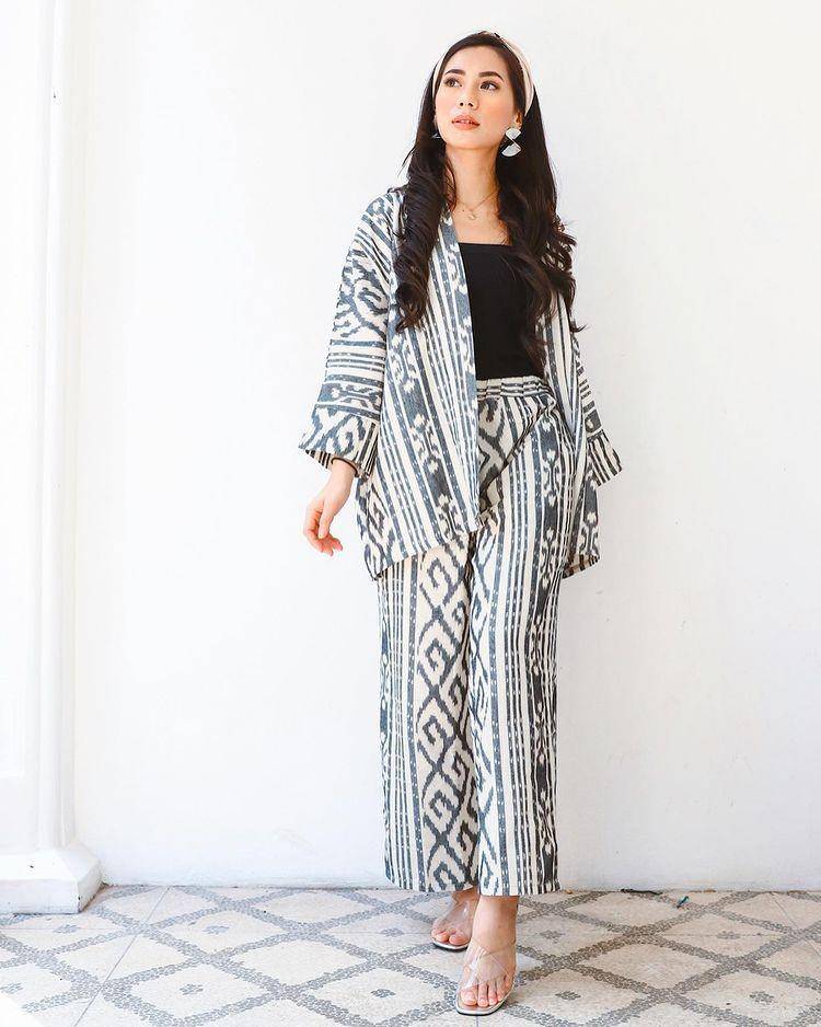 OOTD kondangan ala Abel Cantika (instagram.com/abellyc)