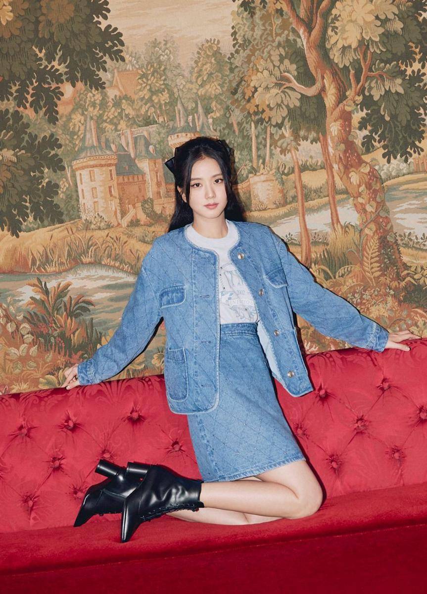 boots ala Jisoo BLACKPINK (twitter.com/dcjisoogallery)