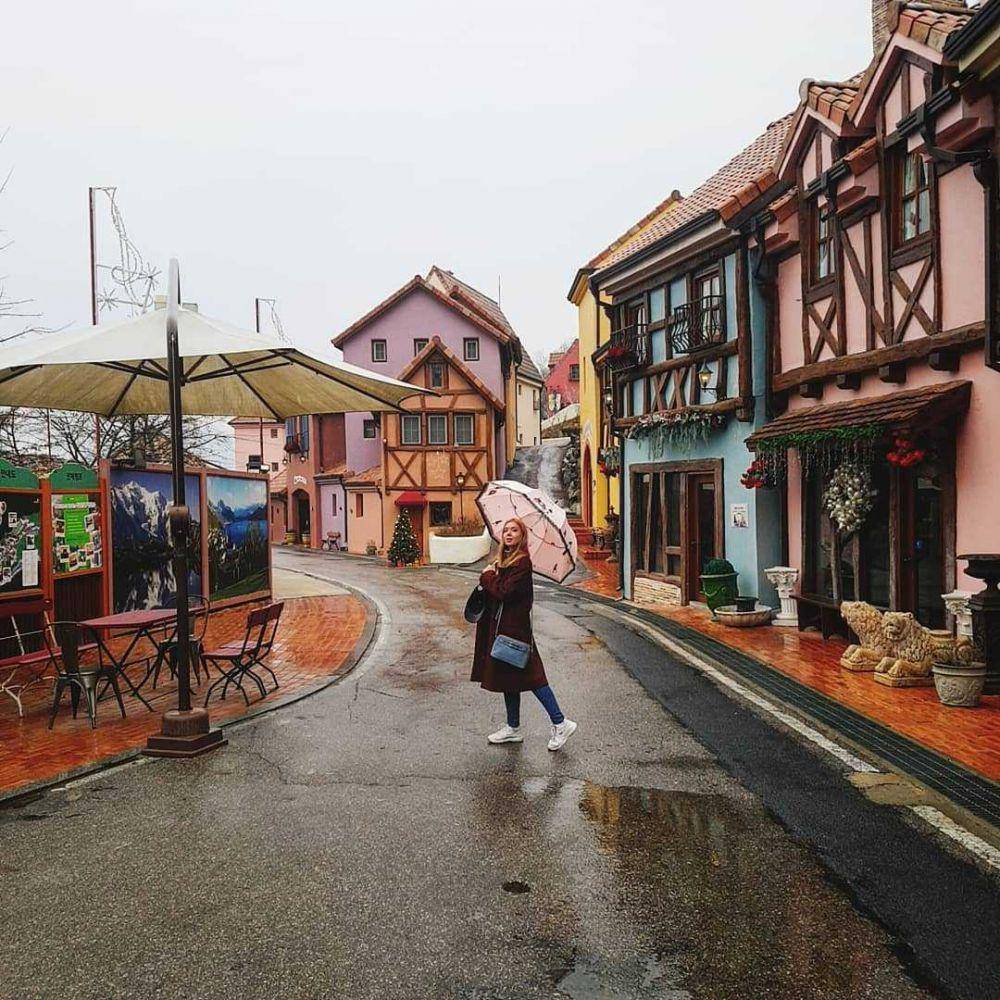 Petite France (instagram.com/alisabreck)