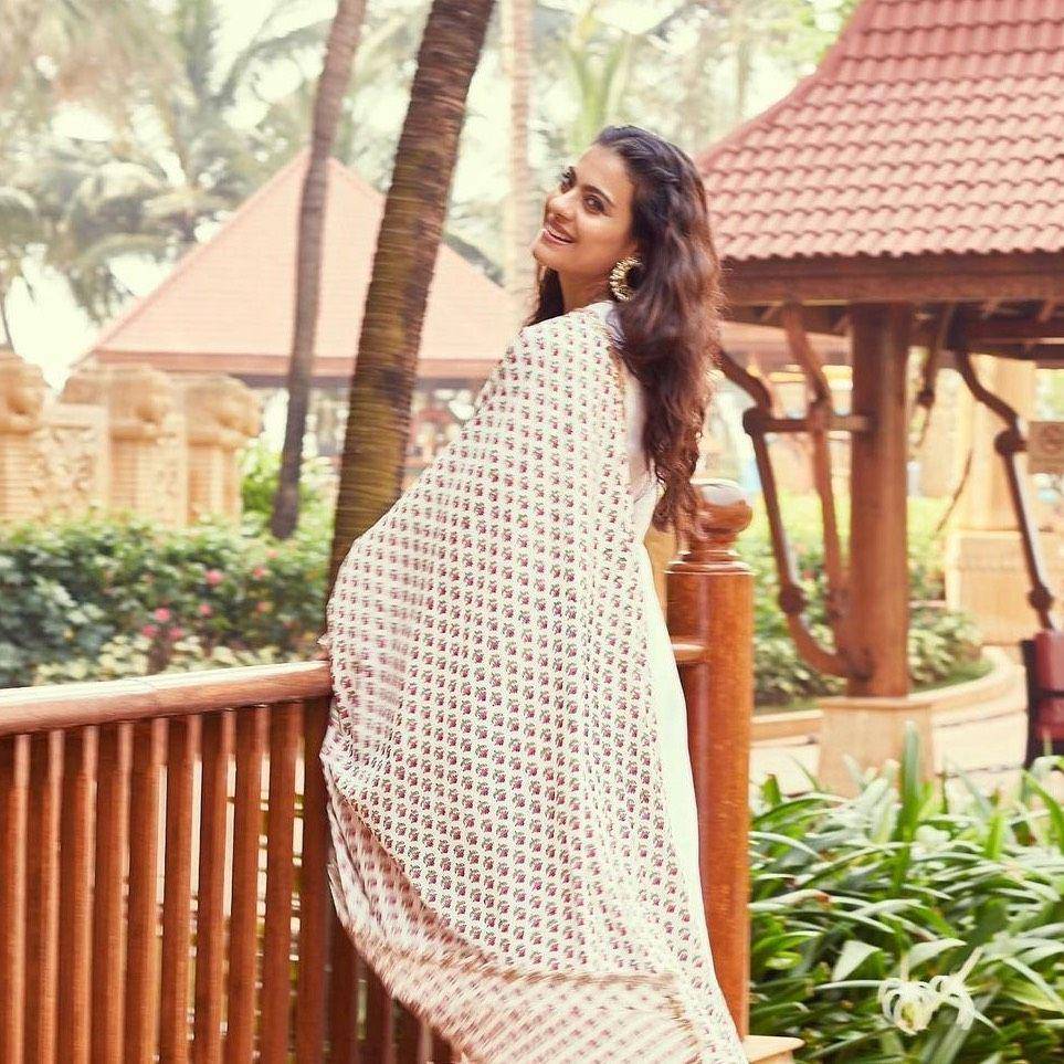 Kajol (instagram.com/kajol)