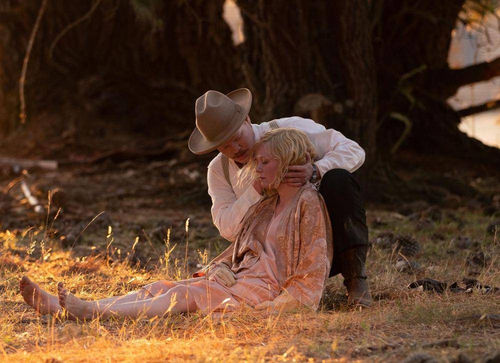 Jesse Plemons dan Kirsten Dunst di film The Power of the Dog (instagram.com/kirstendunst)