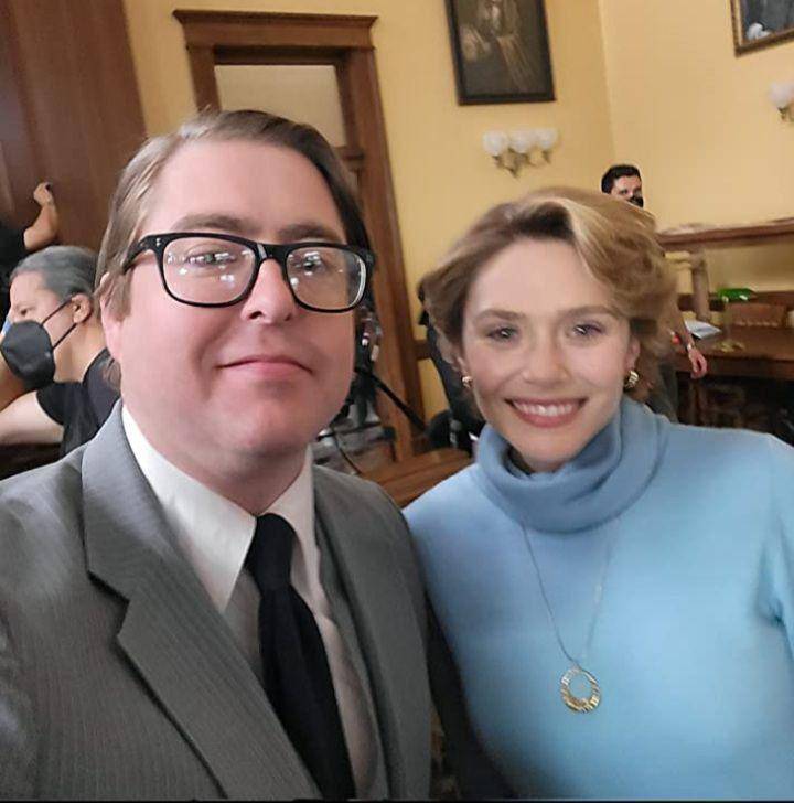 potret dibalik layar series Love and Death yang dibintangi Elizabeth Olsen (dok.imdb.com)