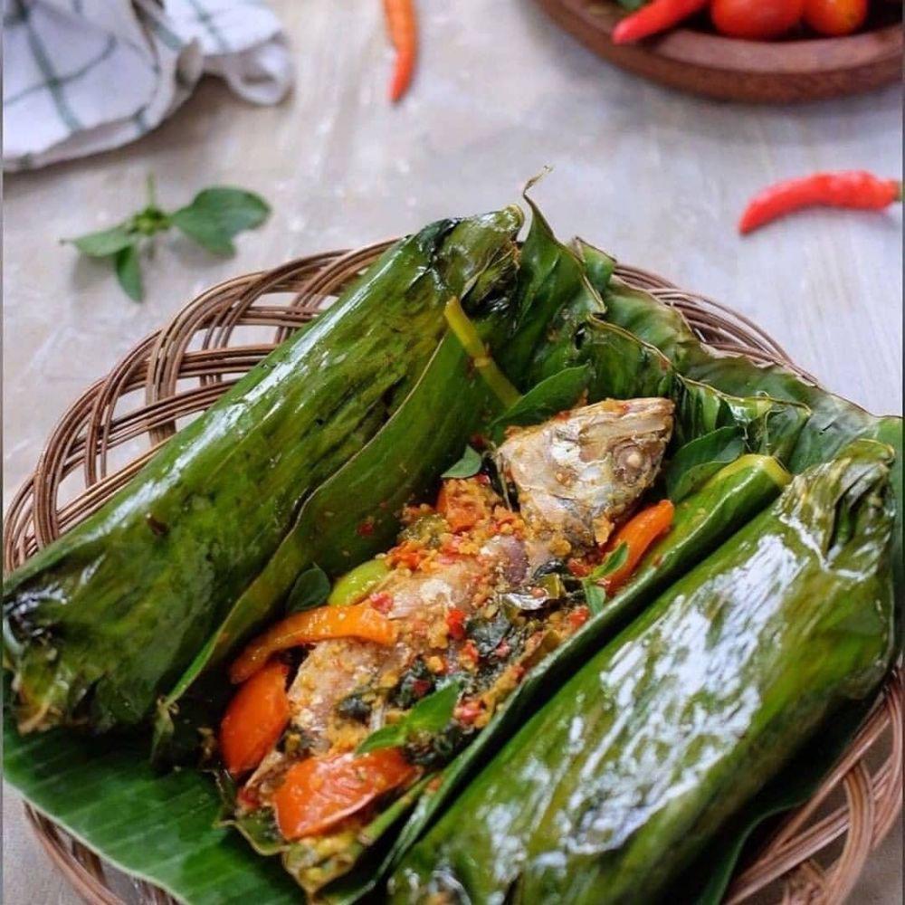 Pepes ikan kembung bumbu kuning (instagram.com/susie.agung)