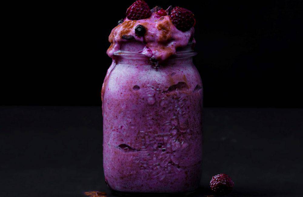 ilustrasi ubi ungu milkshake (unsplash.com/Sara Julie)