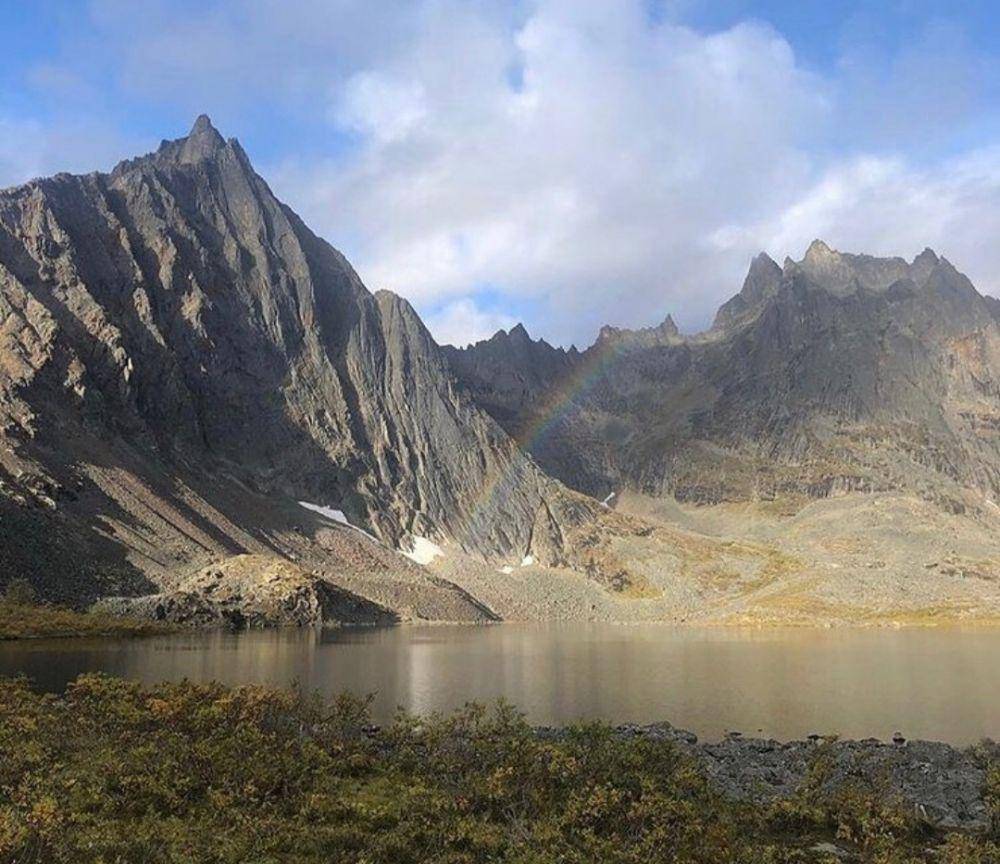 Grizzly Lake (instagram.com/visitdawsoncity)