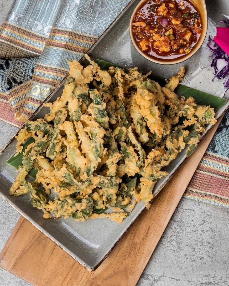 ilustrasi kangkung kriuk (instagram.com/chaophraya.id)