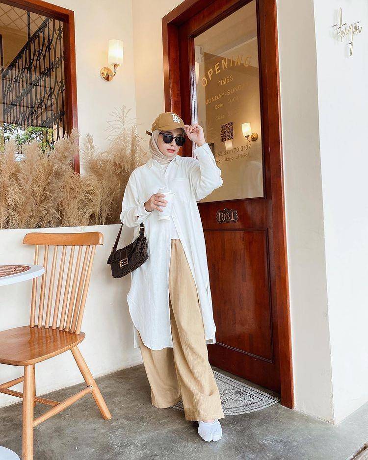 Padu padan outfit putih ala selebgram Joyagh (instagram.com/joyagh)