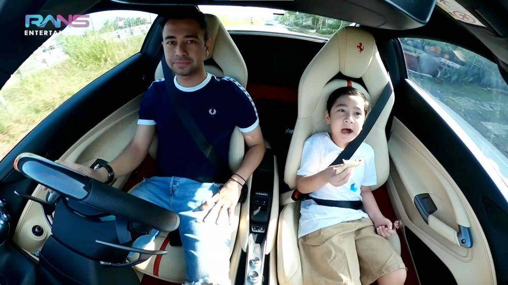 Raffi Ahmad ajak Rafathar balapan (YouTube.com/Rans Entertainment/)