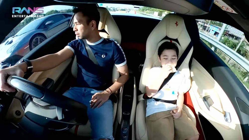 Raffi Ahmad ajak Rafathar balapan (YouTube.com/Rans Entertainment/)