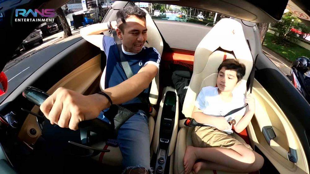 Raffi Ahmad ajak Rafathar balapan (YouTube.com/Rans Entertainment/)