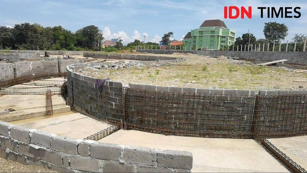 Proyek pembangunan waterpark di Jebres, Solo. (IDN Times/Larasati Rey)