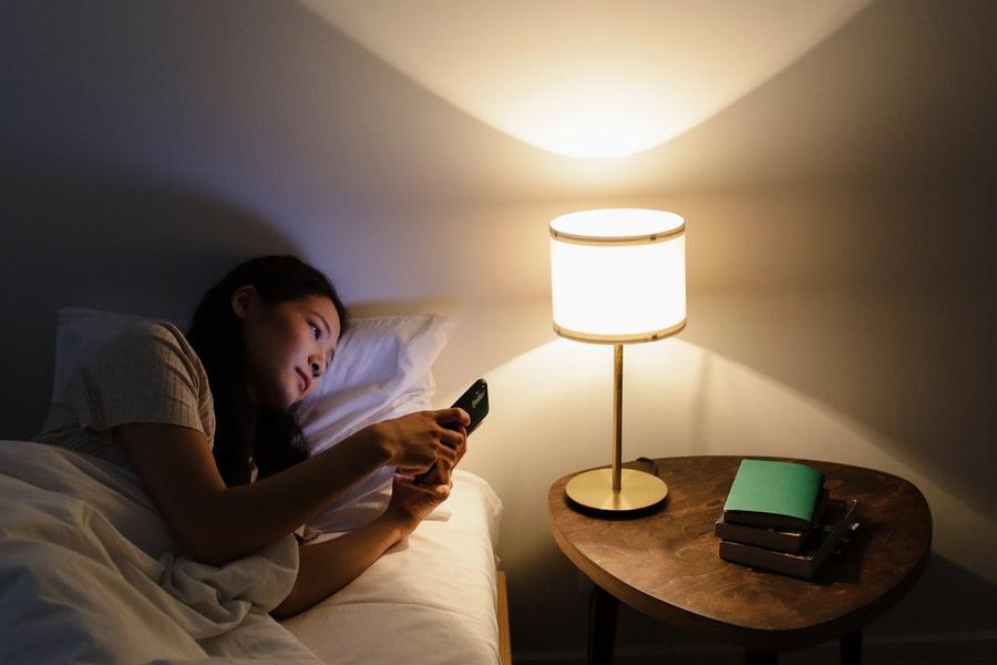 [QUIZ] Pilih Desain Lampu Tidur, Kami Tahu Apa Keresahanmu Belakangan