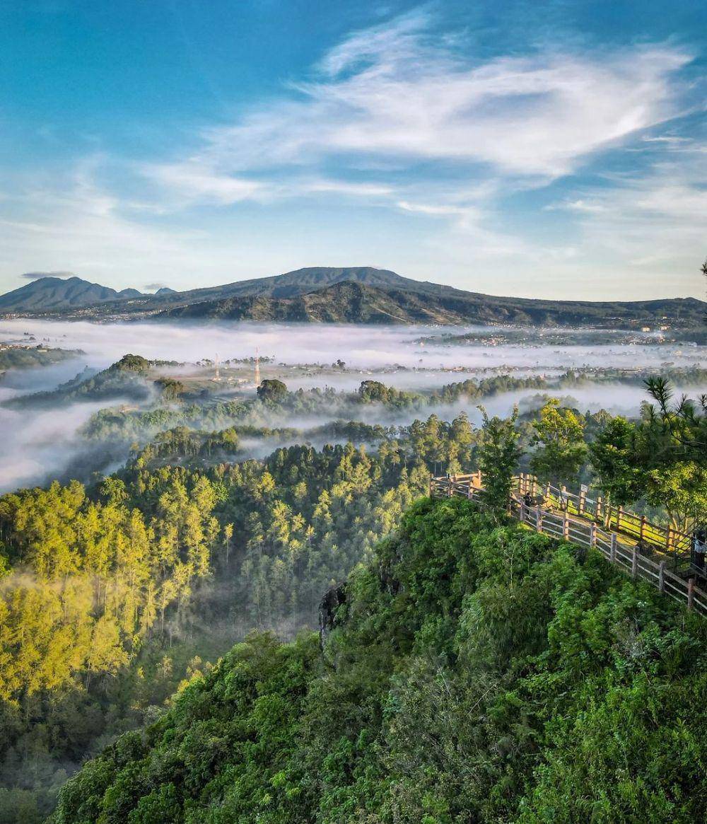 Tebing Keraton Bandung (instagram.com/pilotlieur)
