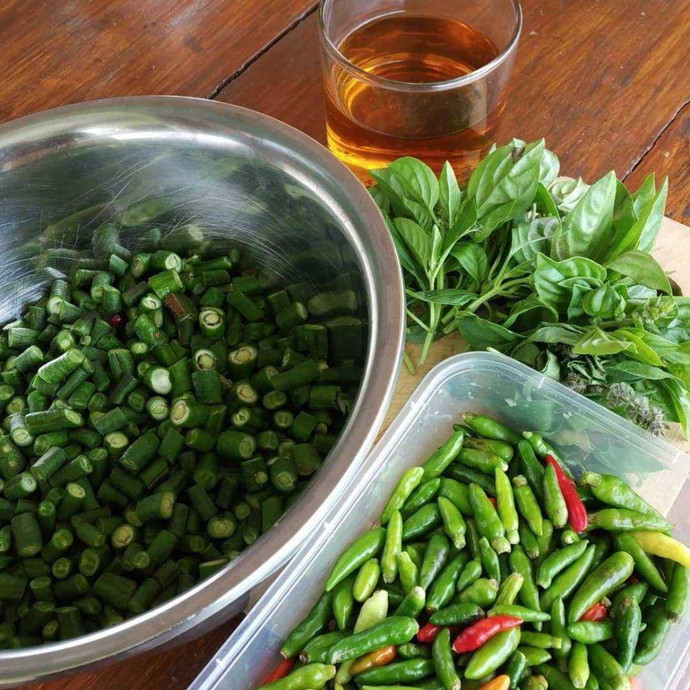 potret bahan pencok kacang panjang(instagram.com/bekalbaba)