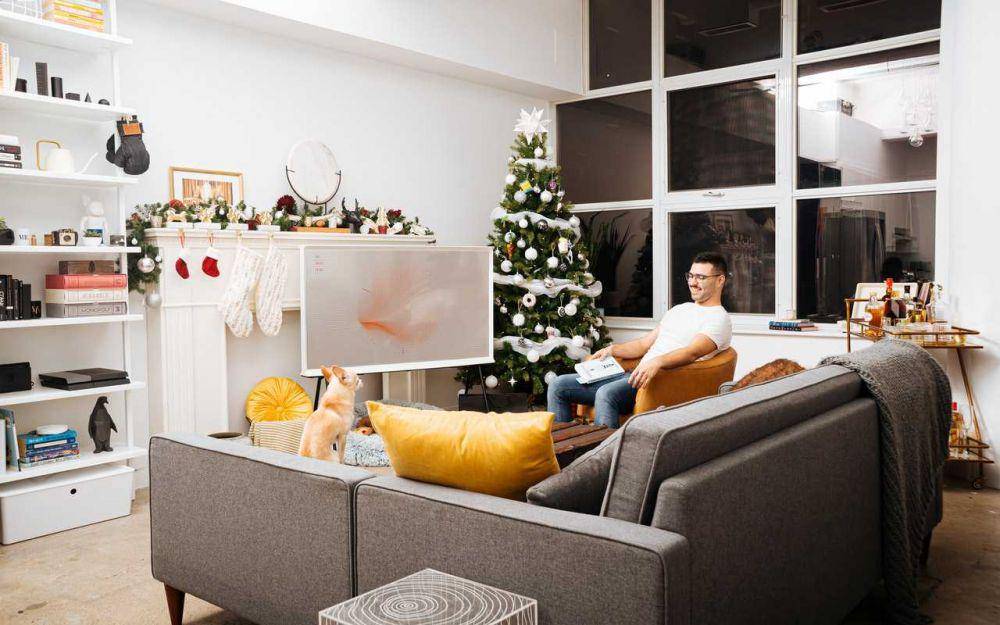 ilustrasi pria di rumah (pexels.com/Mister Mister)