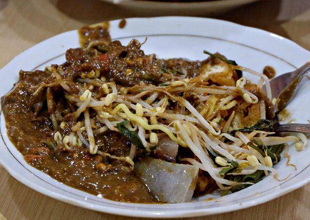 gambar rujak cingur Delta (instagram.com/surabayafoodies)