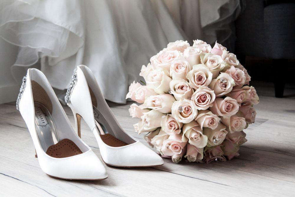 25 Ide Seserahan Pernikahan Sederhana, Calon Pengantin Wajib Cek!