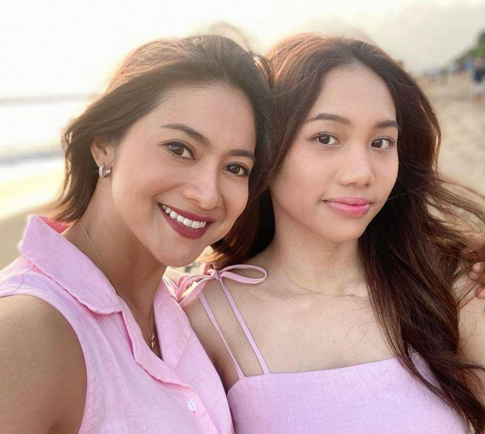 Keluarga Rini Yulianti Liburan ke Bali (instagram.com/riniyulianti)