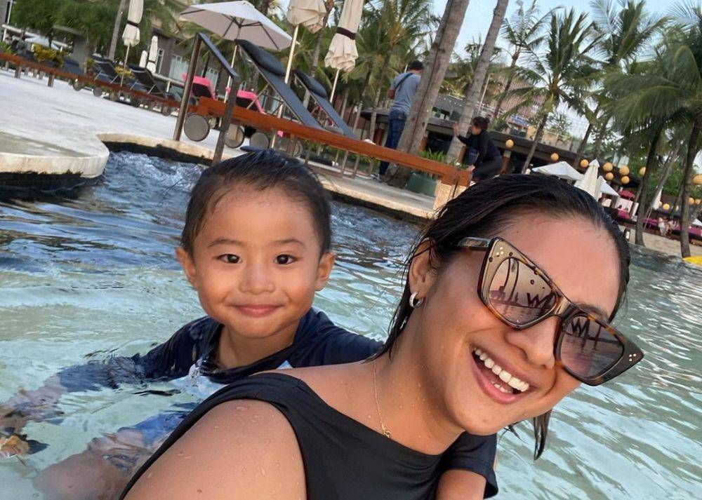 Keluarga Rini Yulianti Liburan ke Bali (instagram.com/riniyulianti)