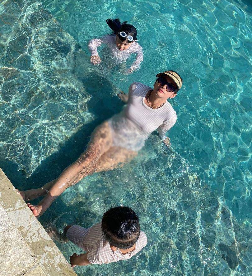 Keluarga Rini Yulianti Liburan ke Bali (instagram.com/riniyulianti)