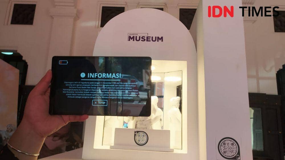 Pameran temporer bertajuk Jejak Pangeran Diponegoro 'Selawesi, dari Selarong hingga Sulawesi'. Pameran itu, berlangsung di Museum Kota Makassar. IDN Times/Ashrawi Muin