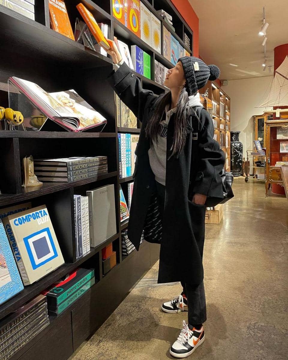 Yuri SNSD (instagram.com/yulyulk)