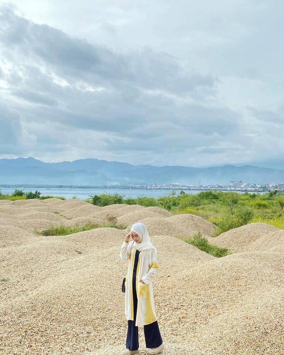 Pantai Gunung Kunyit (instagram.com/auliaekasafitri)