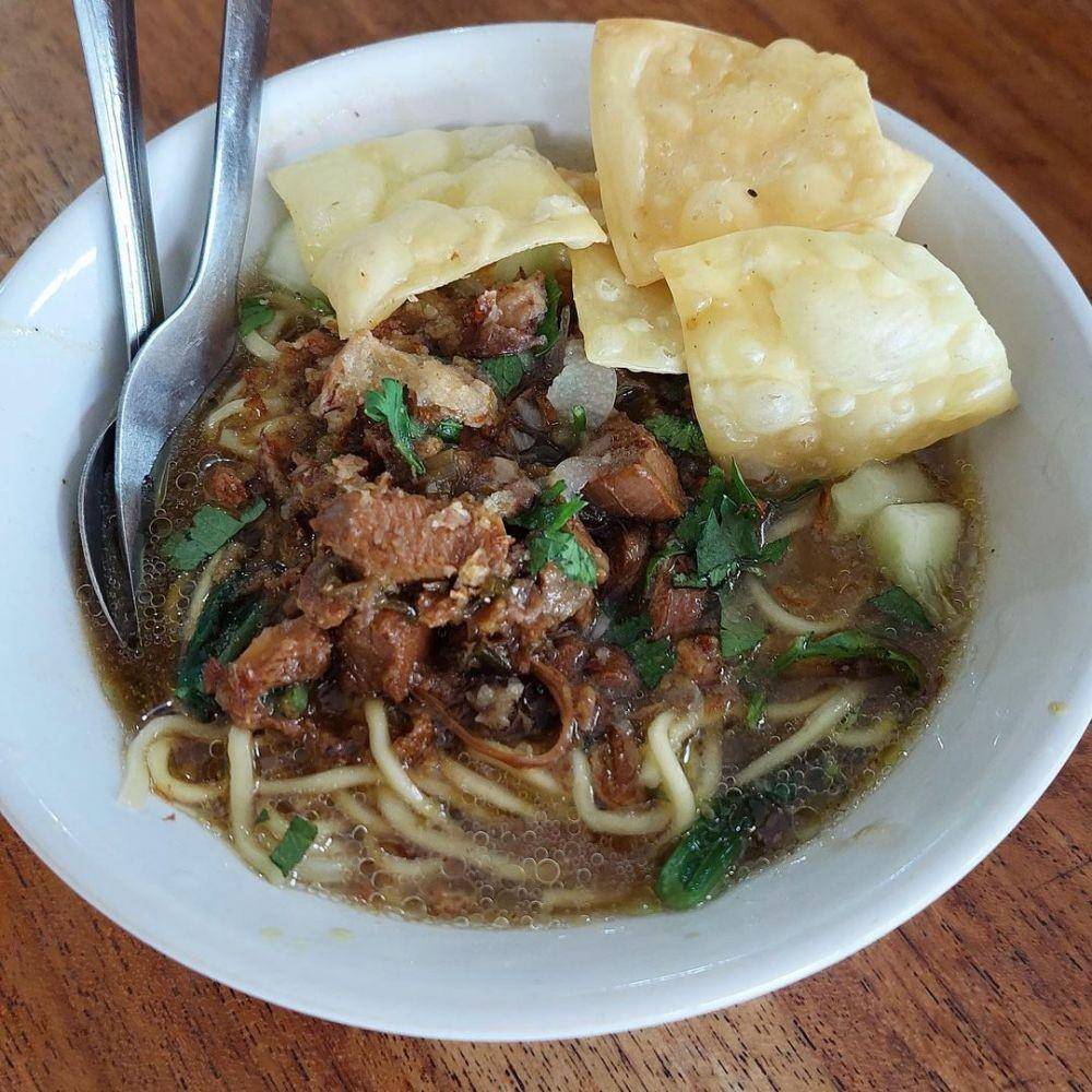 Mi ayam jawa solo (instagram.com/baksodanmieayamspesialtetelan)