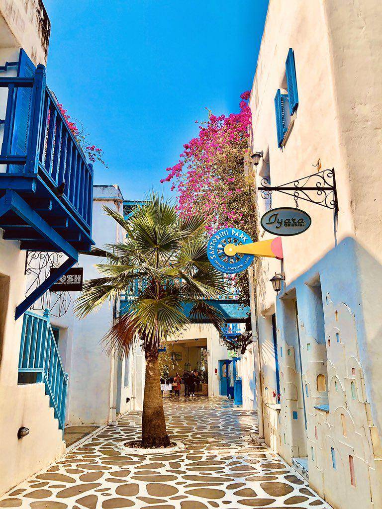 Santorini Park (twitter.com/NanaWidie)
