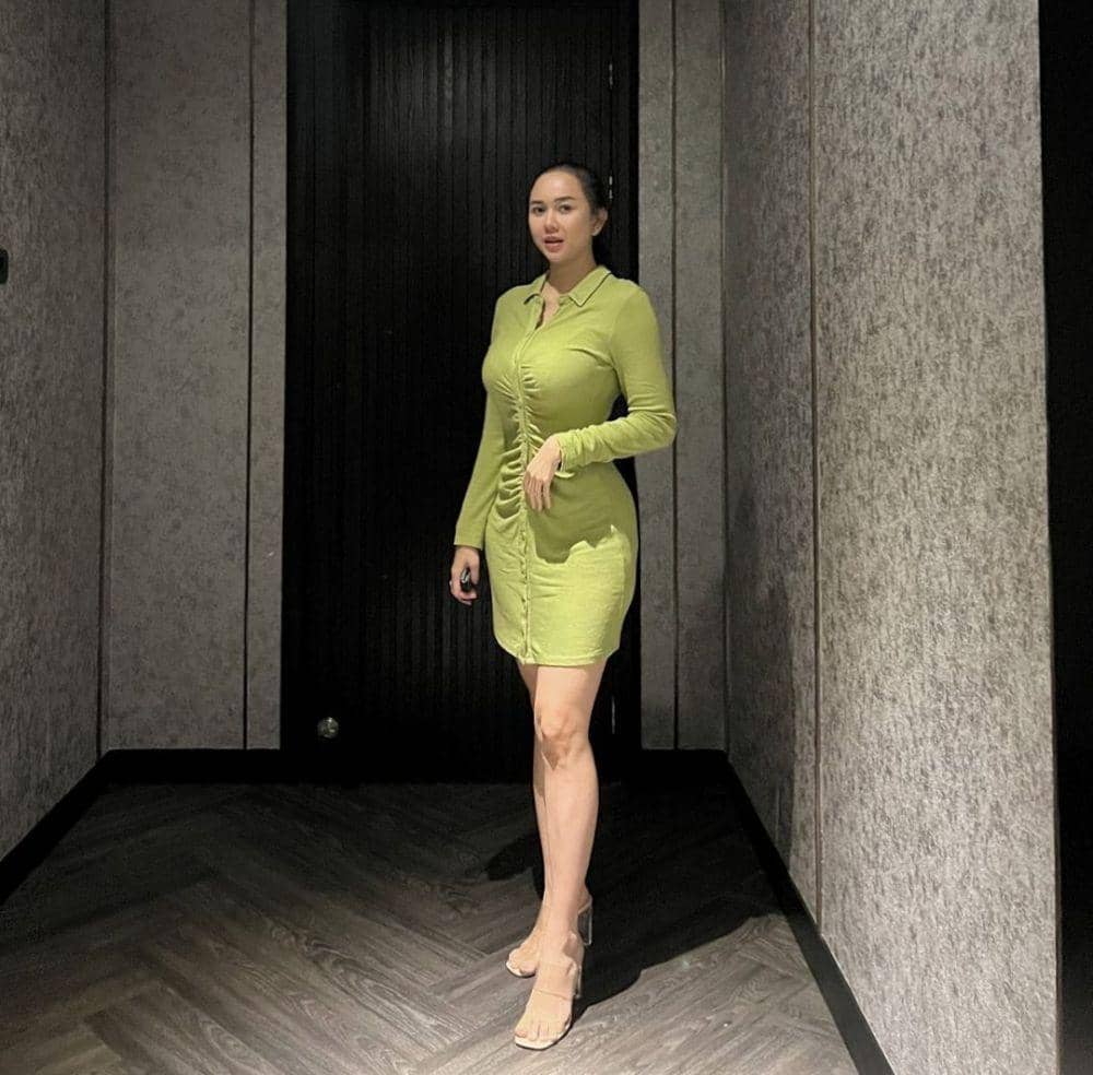 Aura Kasih (instagram.com/aurakasih)