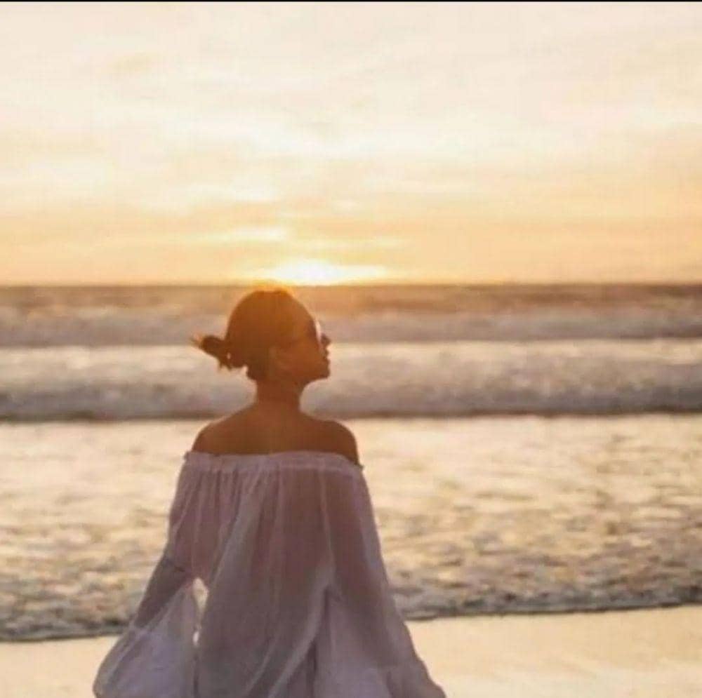 Aura Kasih (instagram.com/aurakasih)