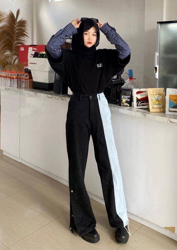 OOTD hijab jeans hitam (instagram.com/kayezdk)