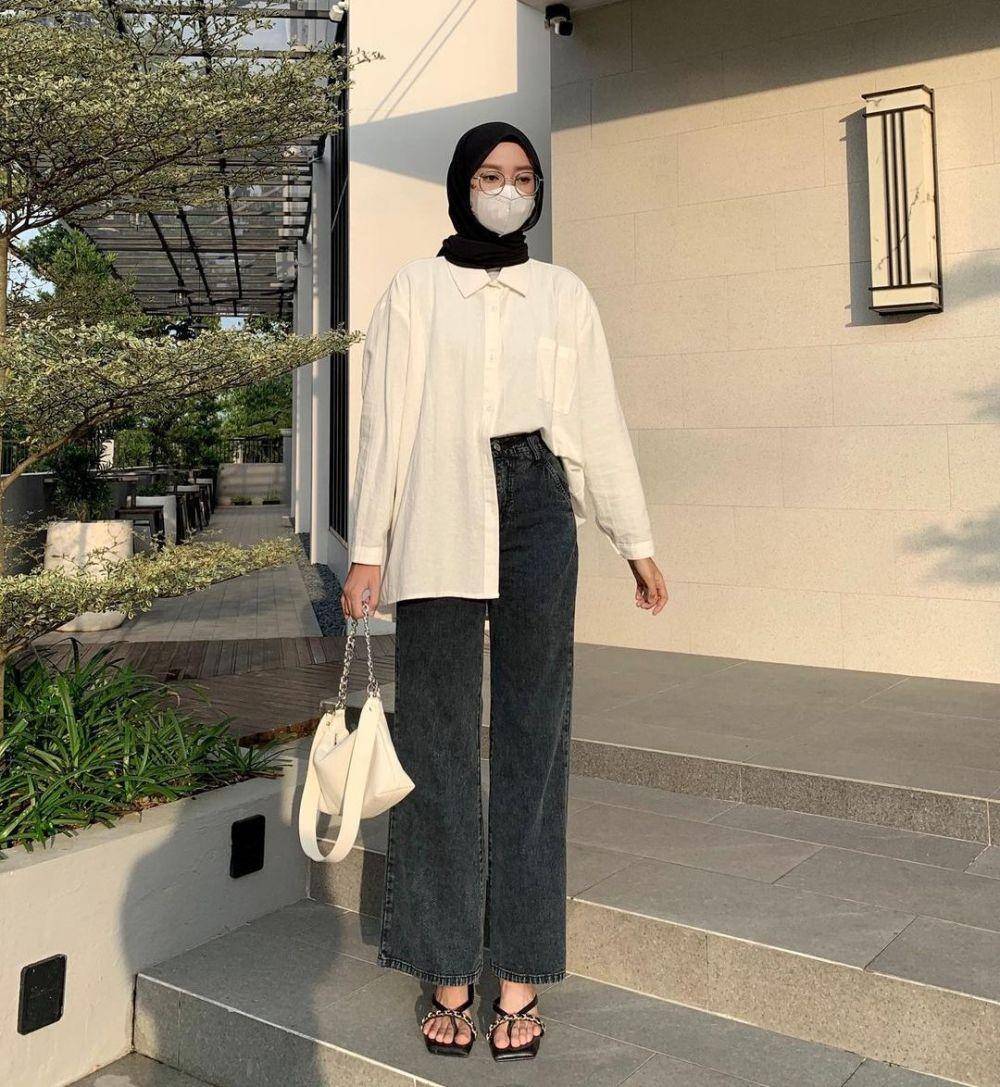 OOTD hijab jeans hitam (instagram.com/lutvy_putri)