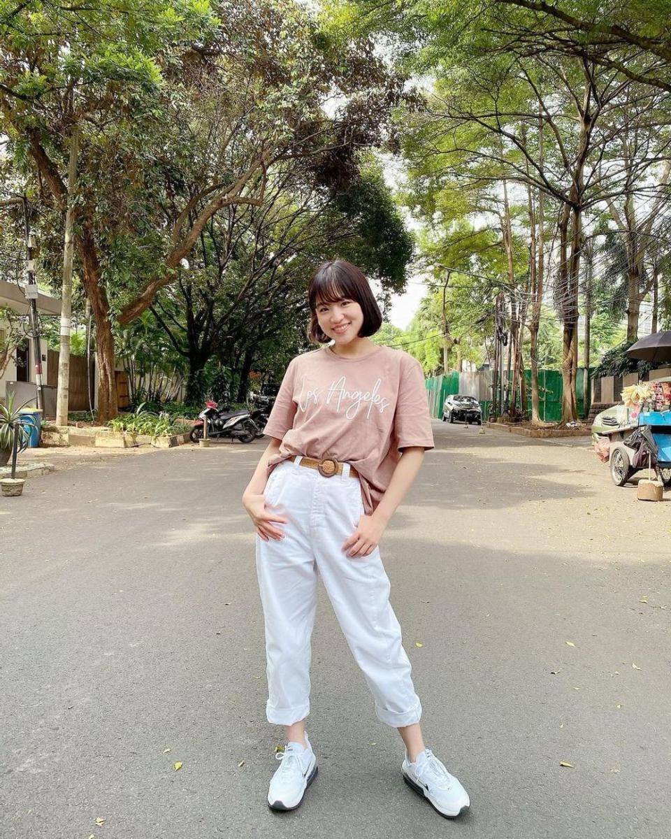 OOTD cute ala Haruka Nakagawa (instagram.com/haruuuu_chan)