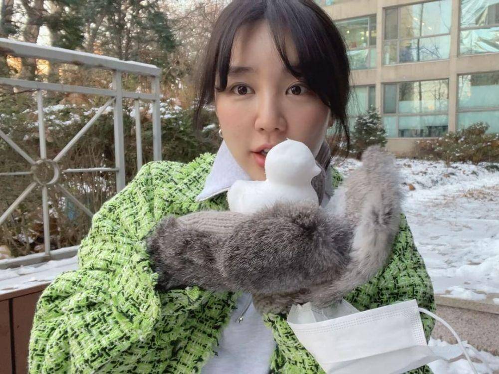 Yoon Eun Hye (instagram.com/y1003_grace)