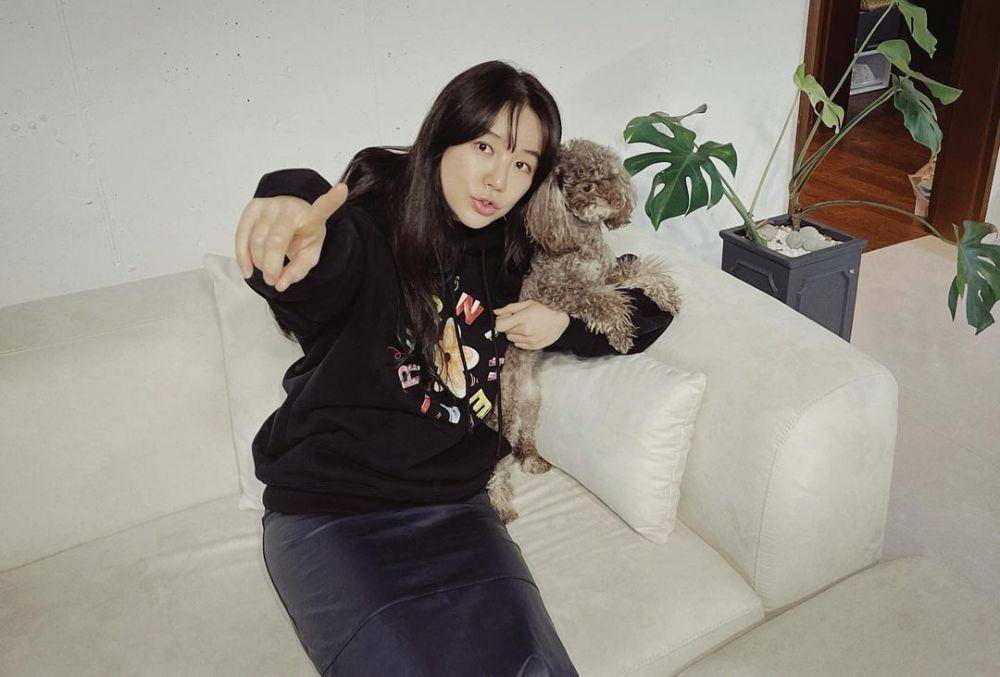 Yoon Eun Hye (instagram.com/y1003_grace)