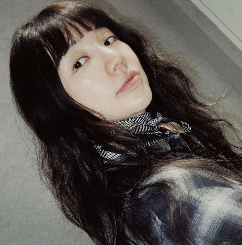 Yoon Eun Hye (instagram.com/y1003_grace)