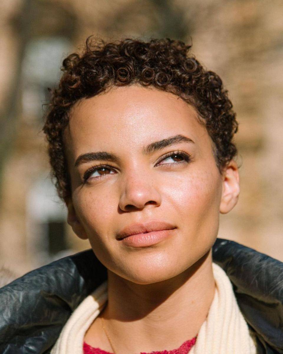 Leslie Grace (instagram.com/lesliegrace)