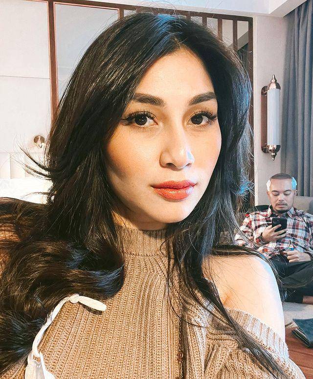Potret Nisya dan suami (instagram.com/nissyaa)