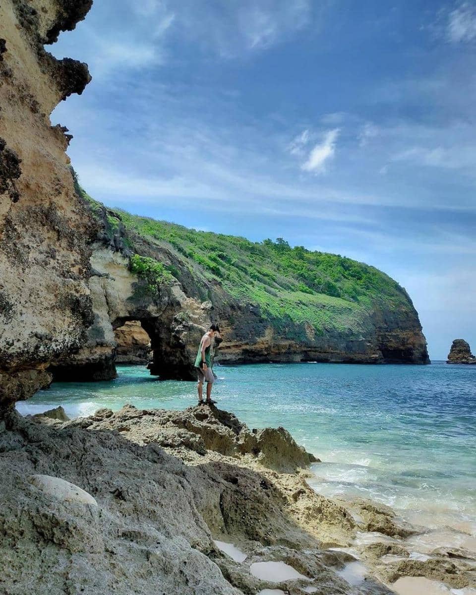 Pantai Bilayasak (instagram.com/laluzeka_jaya)