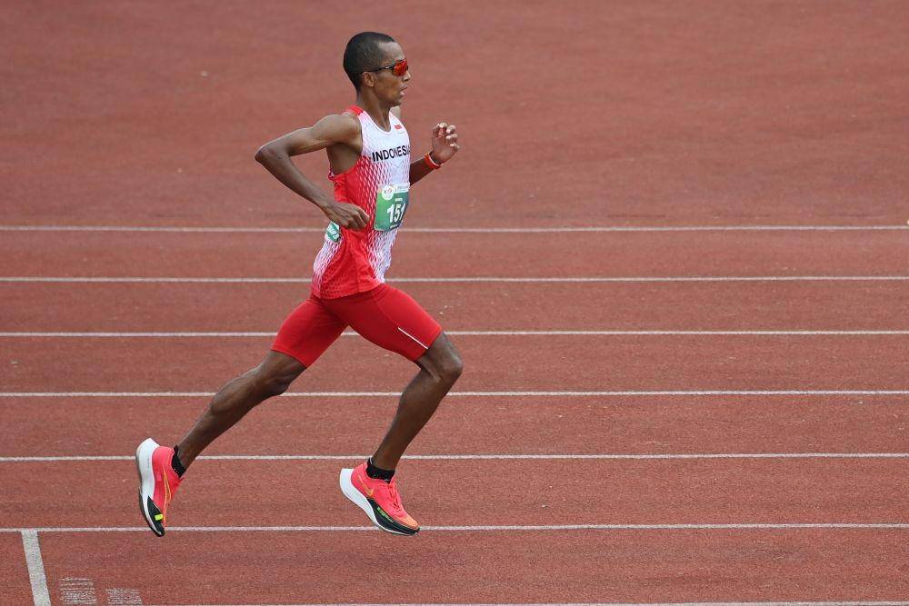 Tim atletik Indonesia di SEA Games 2021. (ANTARA FOTO/Aditya Pradana Putra)