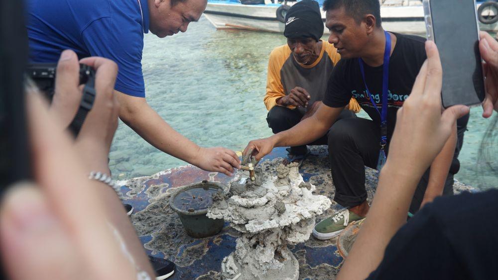 Awardee LPDP Gelar Kegiatan Rawat Terumbu Karang