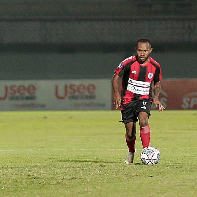 Ferinando Pahabol Resmi Gabung Persik Kediri
