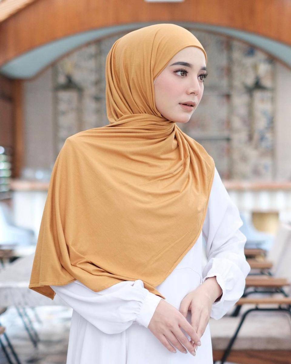 Ilustrasi bahan hijab (instagram.com/falentinaofficial)