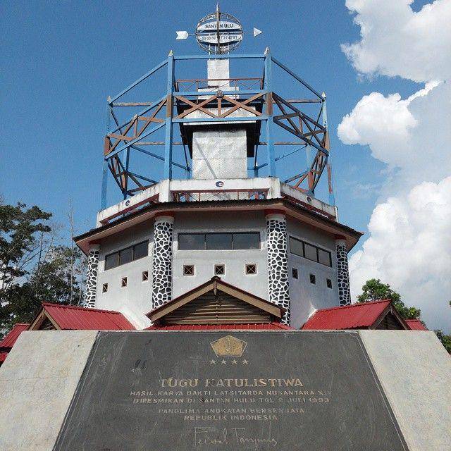 potret Tugu Khatulistiwa Santan Ulu (instagram.com/ilhamhidayah)