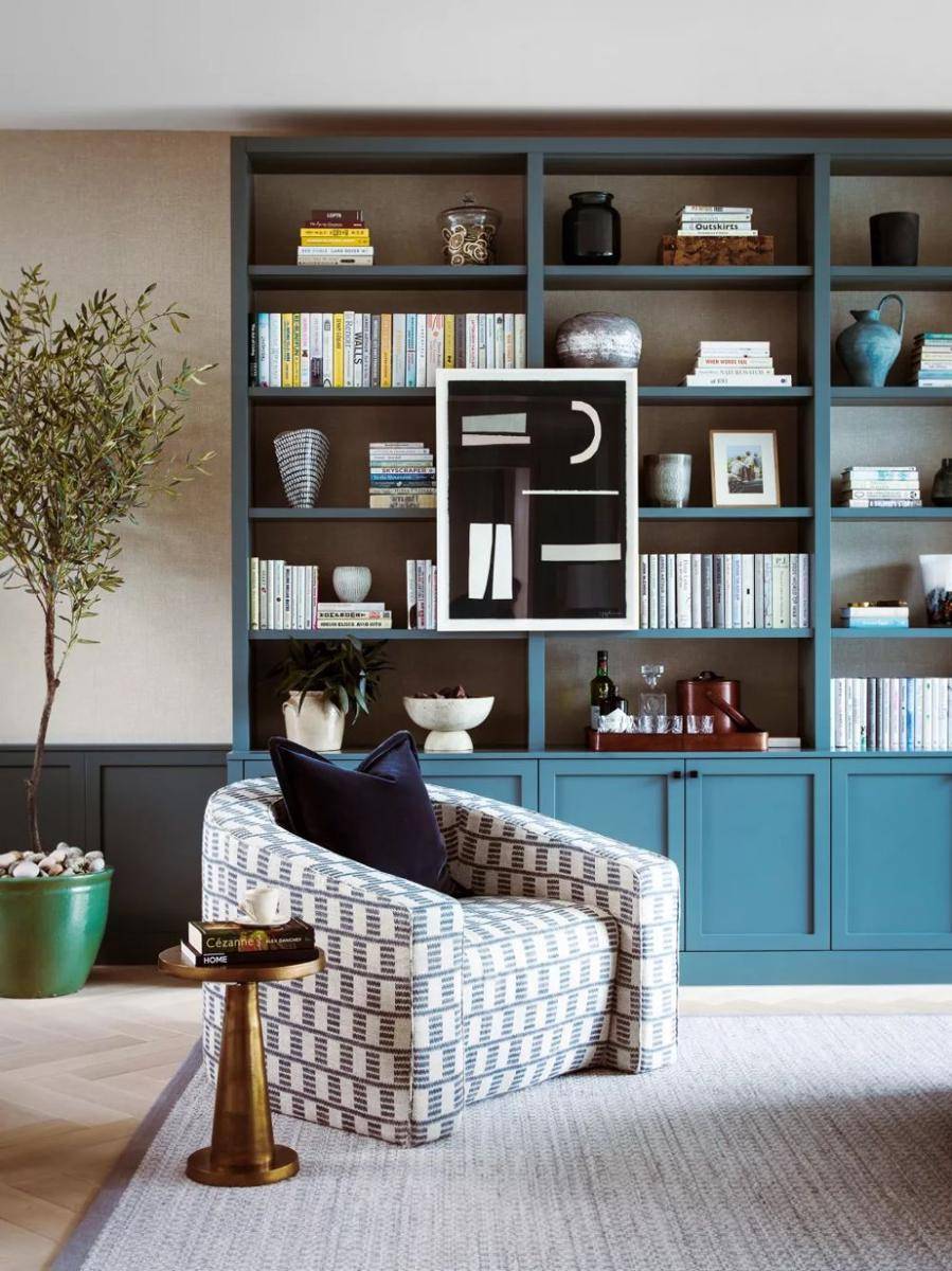 Inspirasi dekorasi rak di rumah (homesandgardens.com)